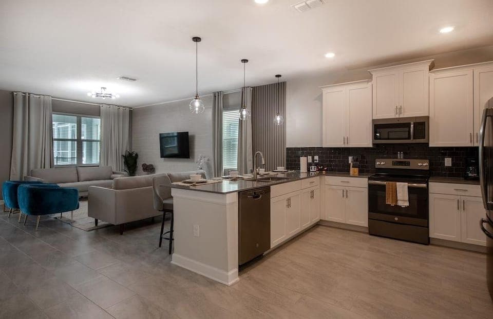 840dsd-the Retreat At Championsgate 7 Bedroom Home by RedAwning Hotel in Davenport