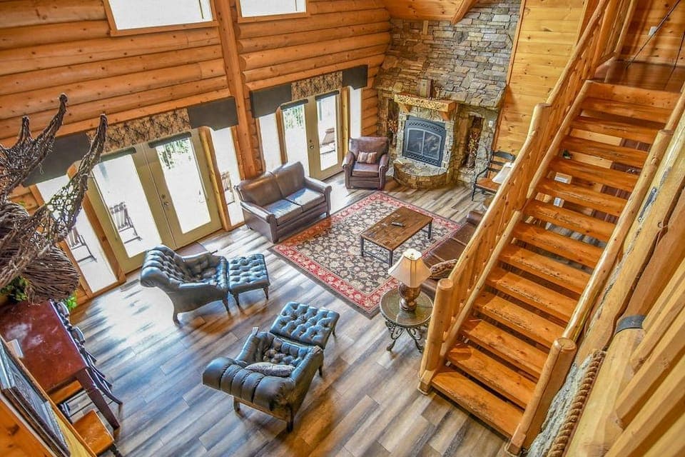 Moose Hollow Lodge Hotel in Sevier County