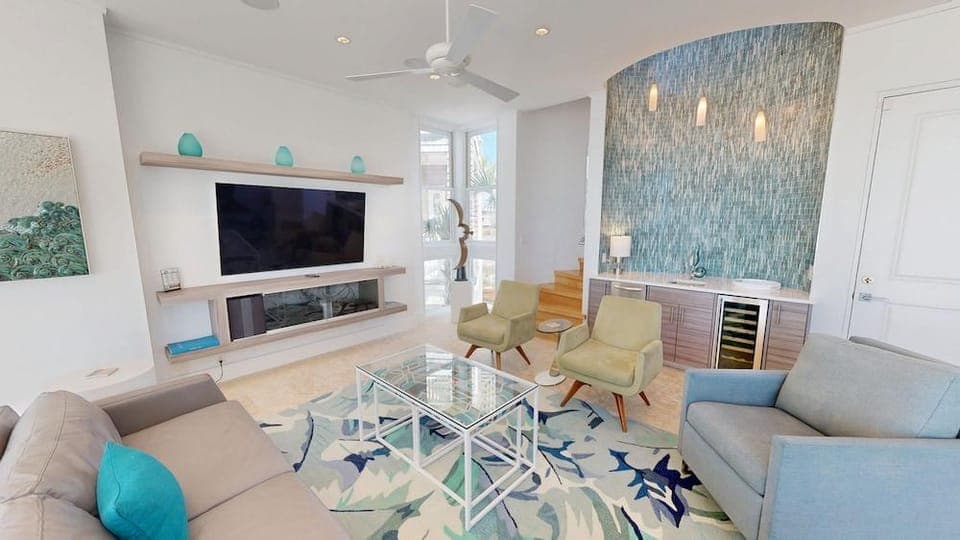 Seabreeze 5 Bedroom Home by RedAwning Hotel in Destin