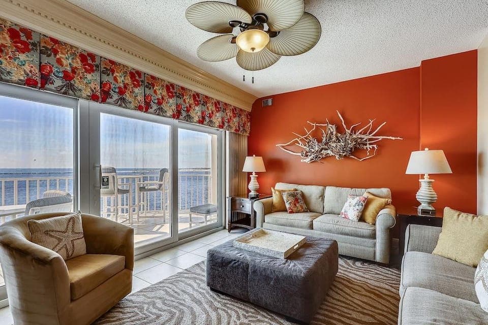 Waterview Yacht Club 532 is a 3 BR with Stunning views of the Pass by RedAwning Hotel in Destin