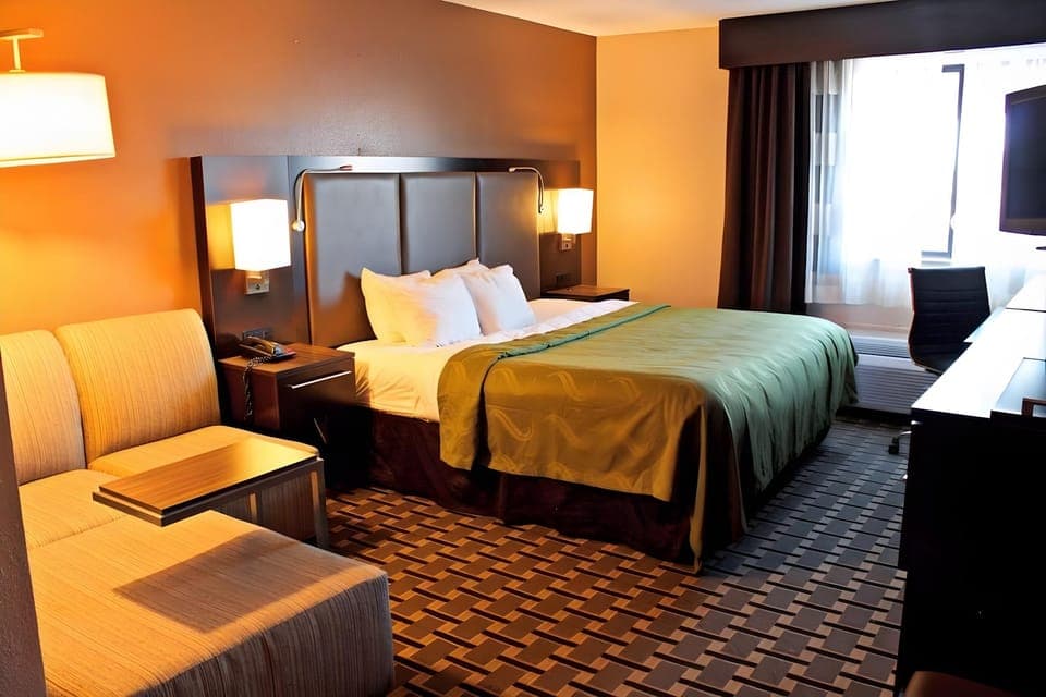 Guestroom