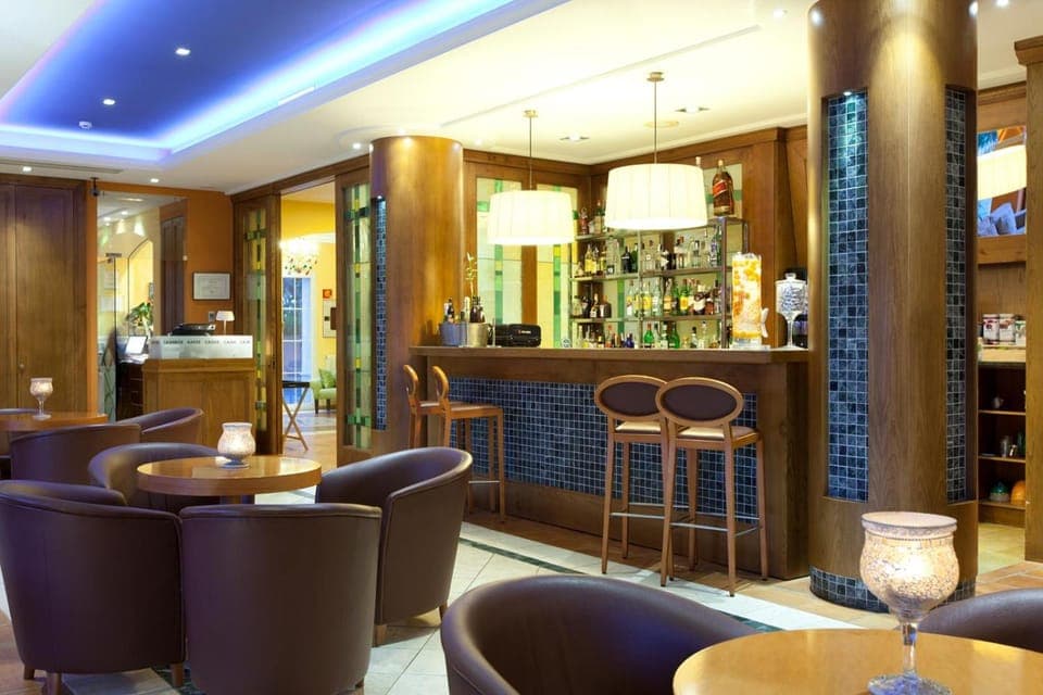 Bar/lounge