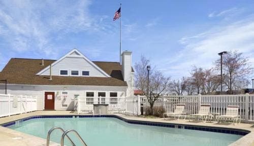 Private pool