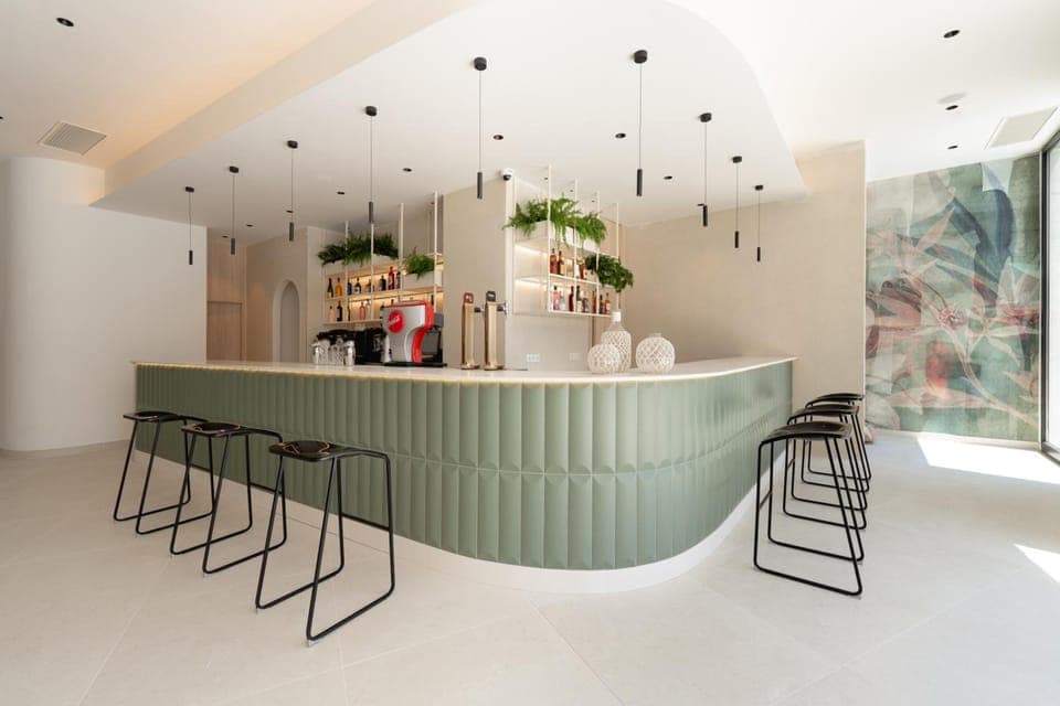 Bar/lounge