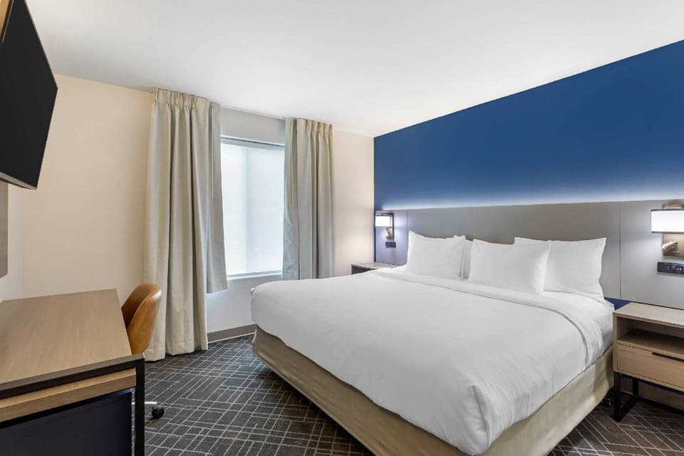 Suite room
