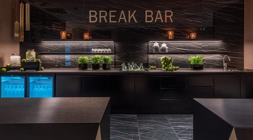 Bar/lounge