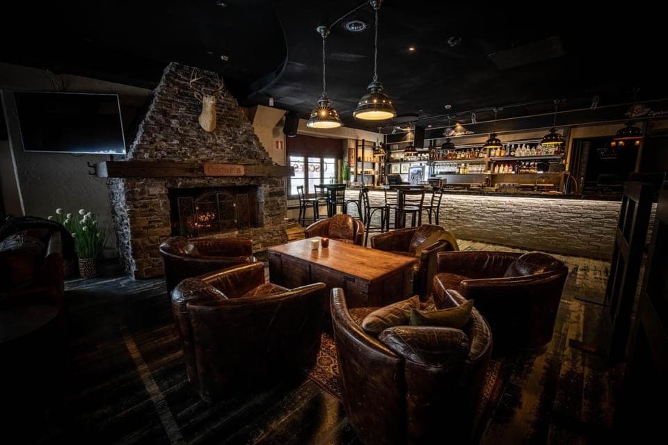Bar/lounge
