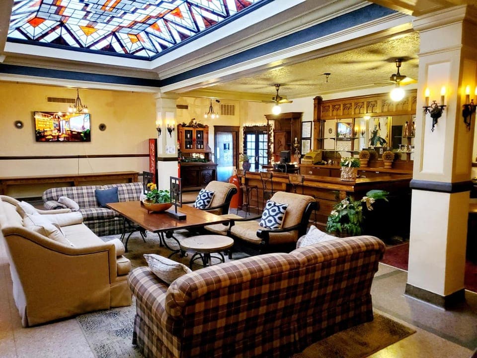 Bar/lounge