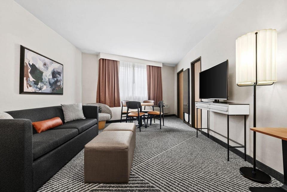 Suite room