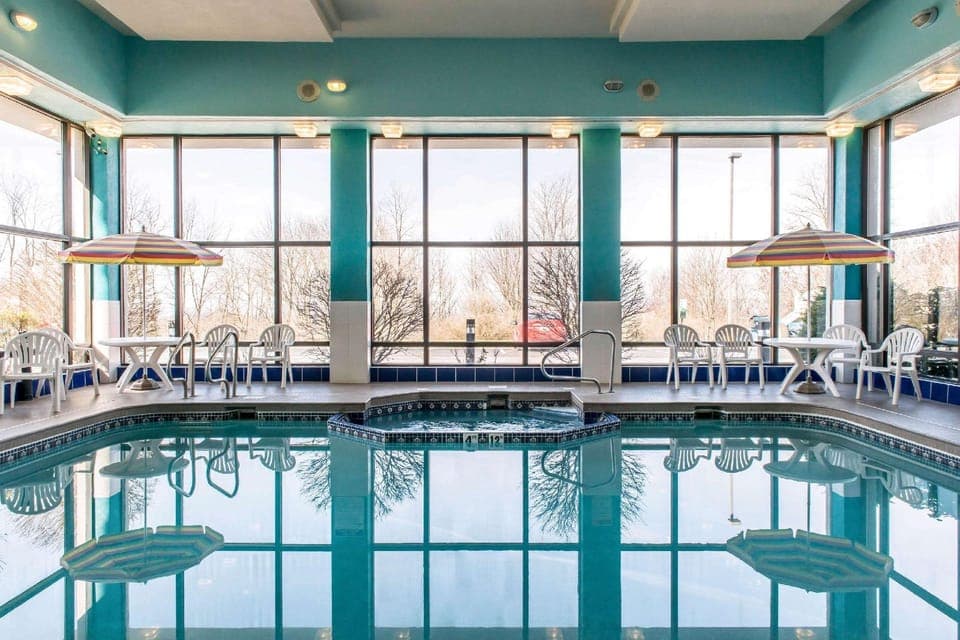 Swimming pool