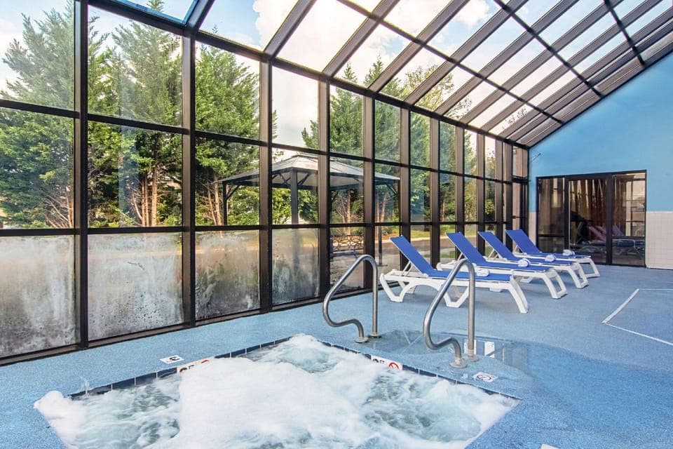 Comfort Suites Knoxville Airport Hotel in Alcoa