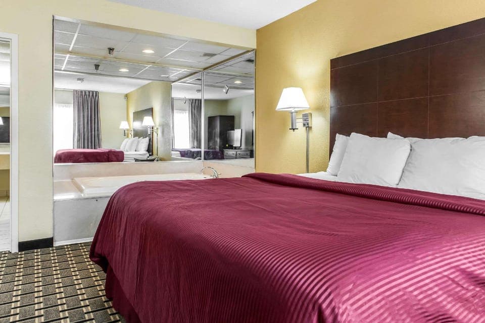 Suite room