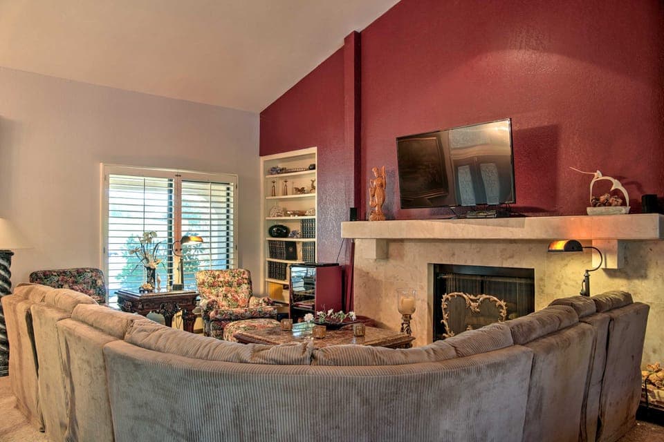 Palm Springs Golf Course Home: Private Pool & Spa! House in Cathedral City