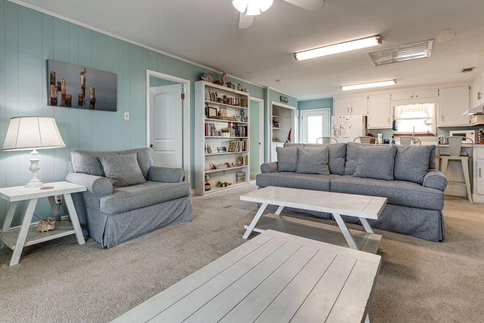 Waterfront Dauphin Island Home w/ Deck & Boat Dock House in Dauphin Island