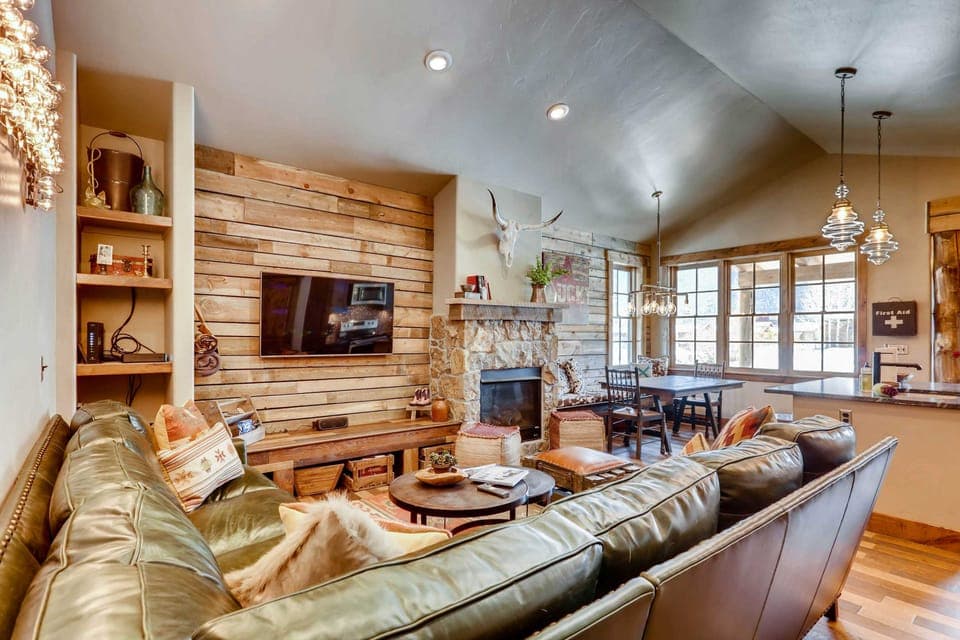 2 Blocks To Grand Lake: Downtown Western Cabin! House in Grand Lake