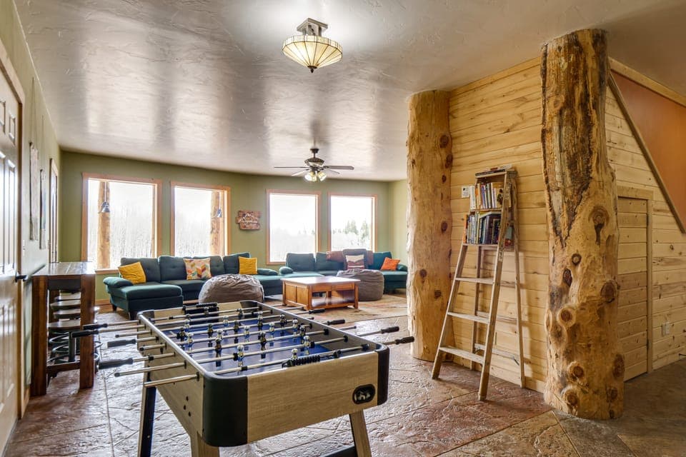 5 Acres of Scenic Beauty! Large Fairplay Log Home House in Park County