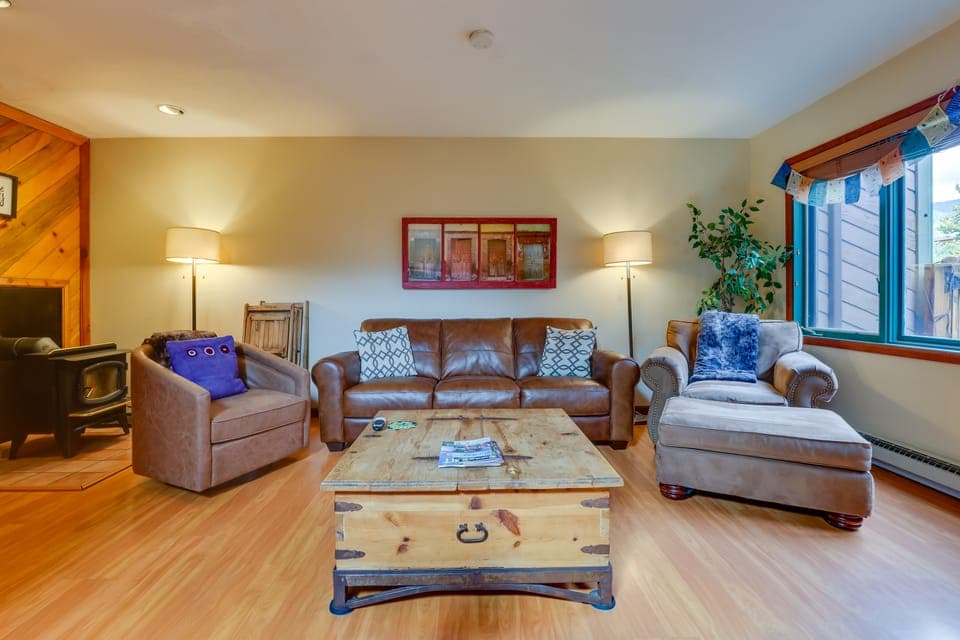 2 Mi to Frisco Ski Hill: Mountain Home w/ Hot Tub! Apartment in Frisco