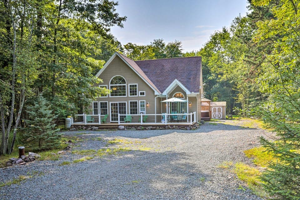 Near Lake & Hiking: Pocono Home w/ Hot Tub House in Tunkhannock Township