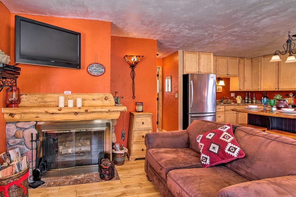 Balcony, Fire Pit & Grill: Grand Lake Retreat! House in Rocky Mountain National Park