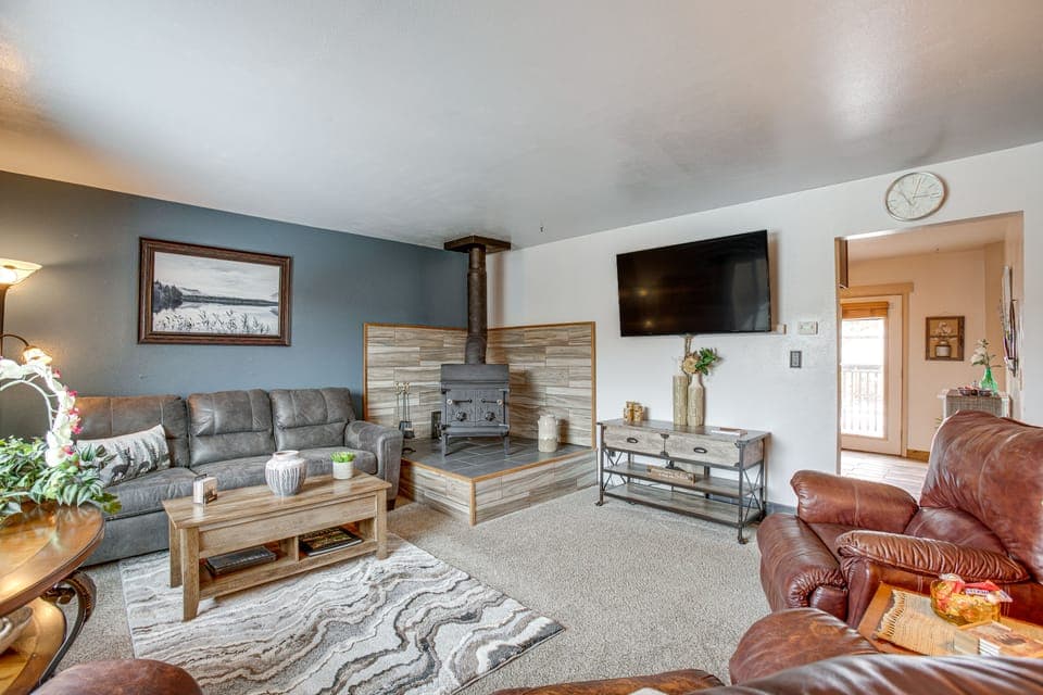 Near Red Rocks, Hiking & Skiing: Kittredge Condo! Apartment in Kittredge