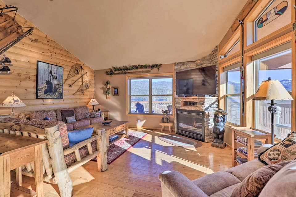 Grand Lake House w/ Mountain Views, Deck! House in Rocky Mountain National Park