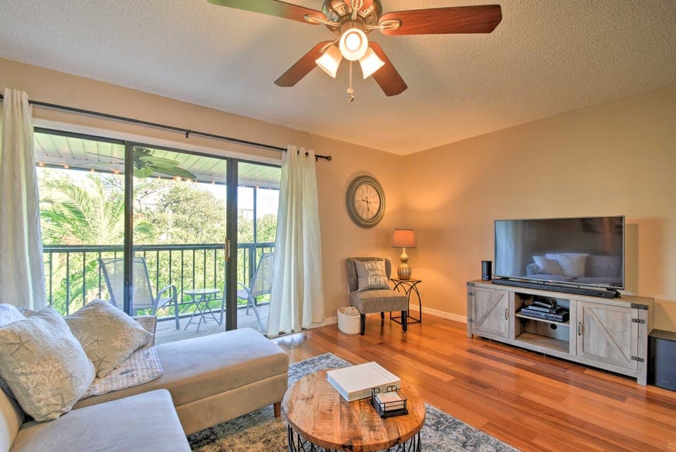Pool Access & Kayaks: Indian Shores Townhome Apartment in Indian Shores