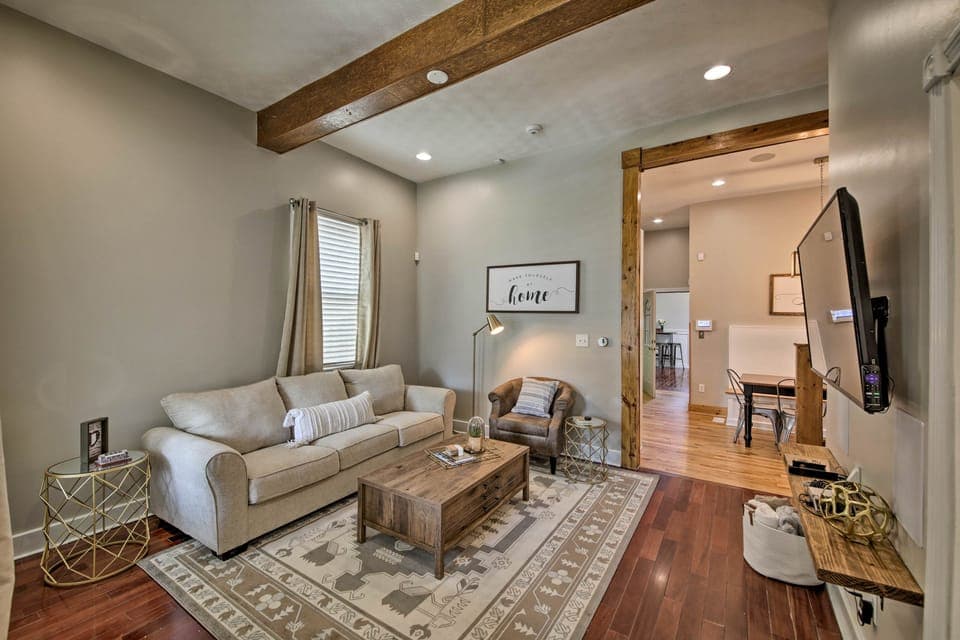 Updated Indianapolis Home, Walk to Lucas Oil! House in Indianapolis