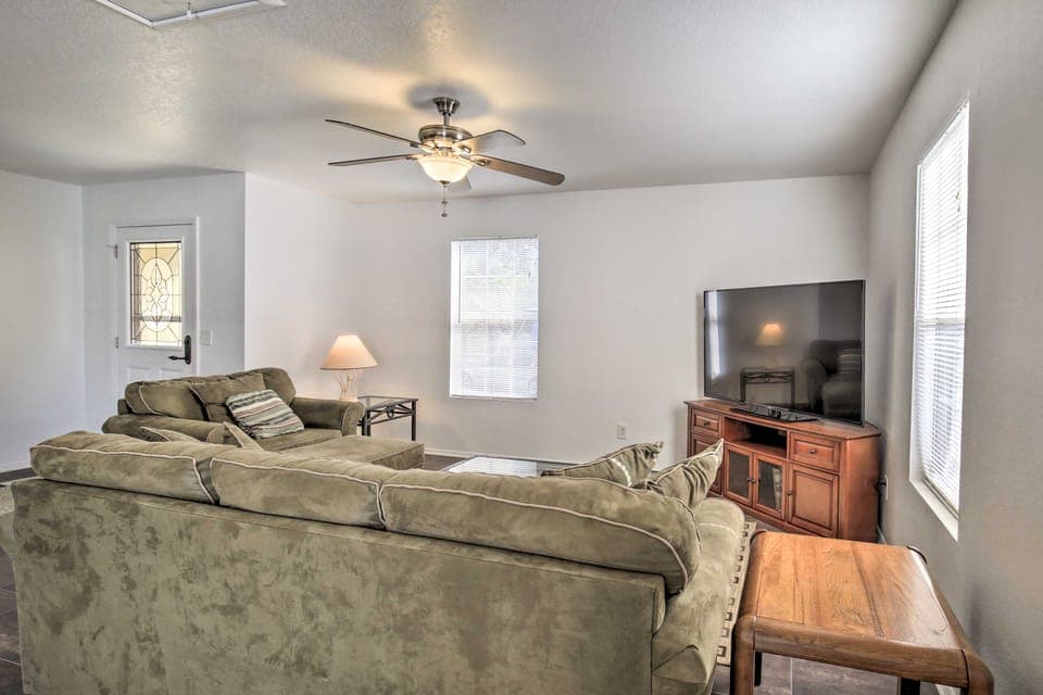 Home w/ Yard: 1 Mi to Indian Rocks Beach & Golf House in Indian Rocks Beach