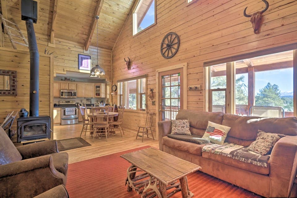 Log Cabin w/ Mountain Views ~ 30 Mi to Pikes Peak! House in Colorado