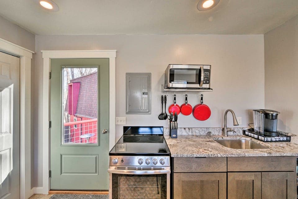 Cozy Mountain Studio By Main Street & Hot Springs! Apartment in Buena Vista