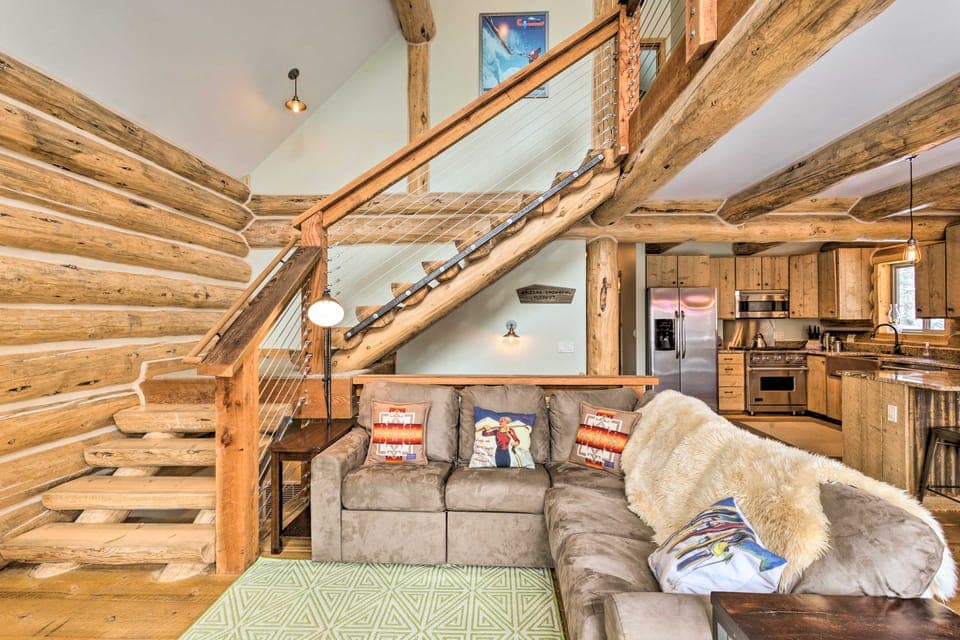 Fox Farm Retreat: Hillside Telluride Home w/ Sauna House in Mountain Village