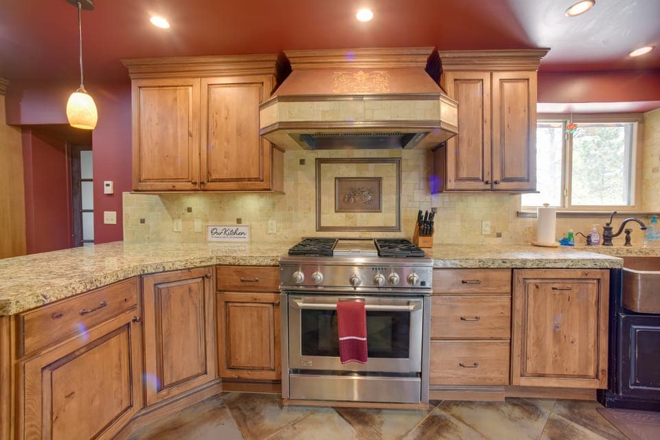 Homey Mtn View Escape: 11 Mi to Garden of the Gods Apartment in Cascade-Chipita Park