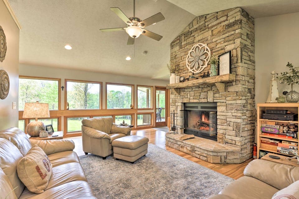 Secluded Oakland Gem w/ Hot Tub: Dogs Welcome! House in Garrett County