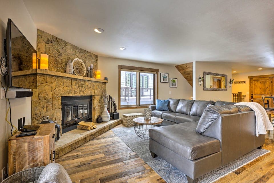 Frisco Home w/ Mountain Views: Walk to Main St! Apartment in Frisco