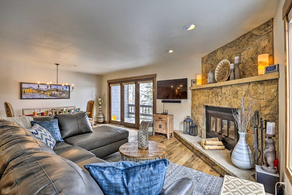 Frisco Home w/ Mountain Views: Walk to Main St! Apartment in Frisco