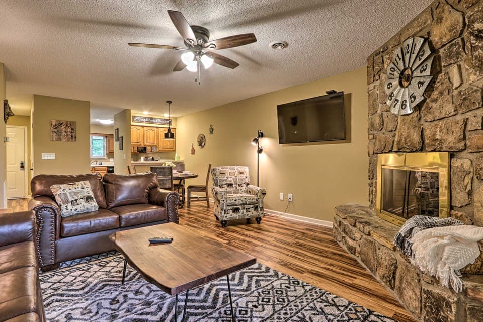 Pigeon Forge Condo w/ Balcony: 5 Mi to Attractions Apartment in Pigeon Forge