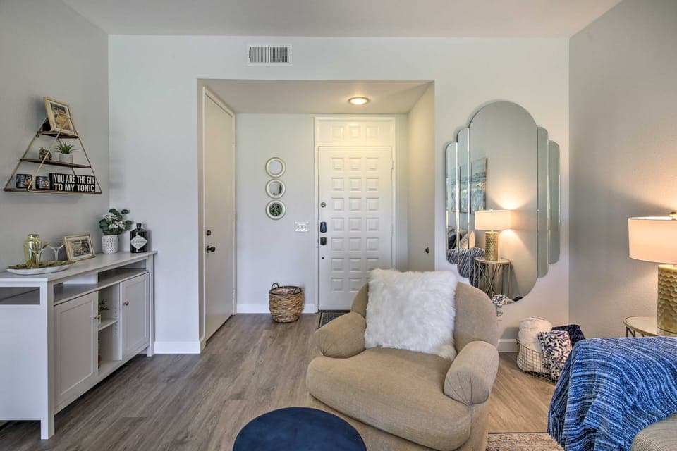 Modern Golf Course Retreat in Cathedral City! Apartment in Cathedral City