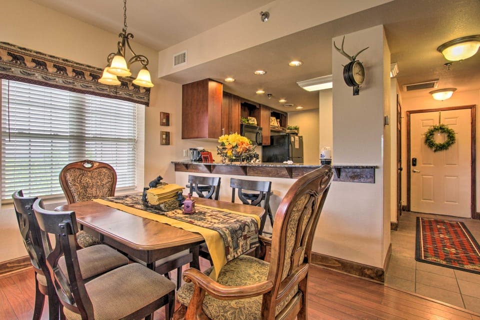 2 Mi to Attractions: Pigeon Forge Condo Apartment in Pigeon Forge
