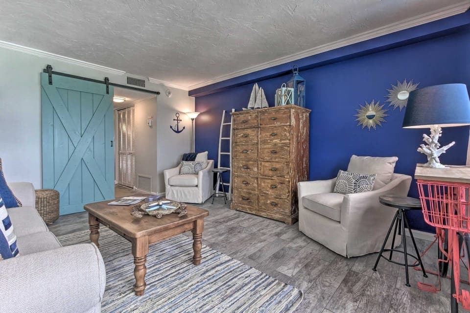 Pinnacle Port Getaway w/ Ocean View + Pool Access! Apartment in Sunnyside