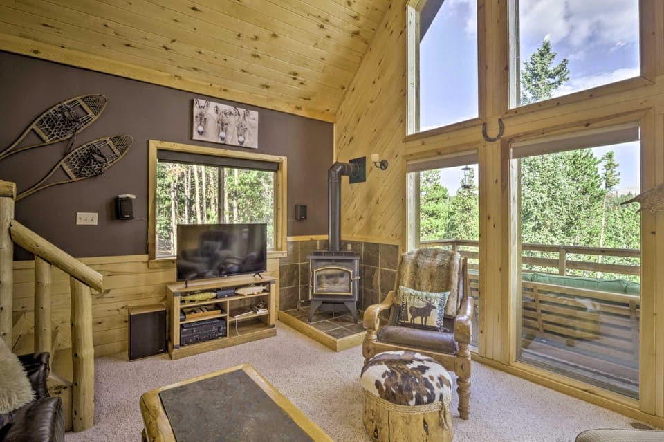 Secluded Fairplay Home w/ Hot Tub & Mountain Views House in Park County