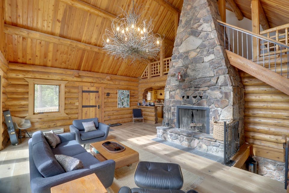 Hand-Crafted Cabin w/ Whitefish Lake Views! House in Whitefish