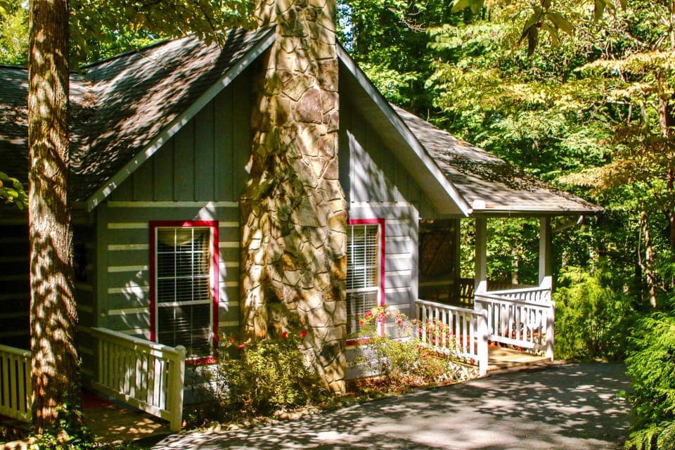 ‘Firefly Cove’ - 3 Mi to Parkway & National Park! House in Sevier County