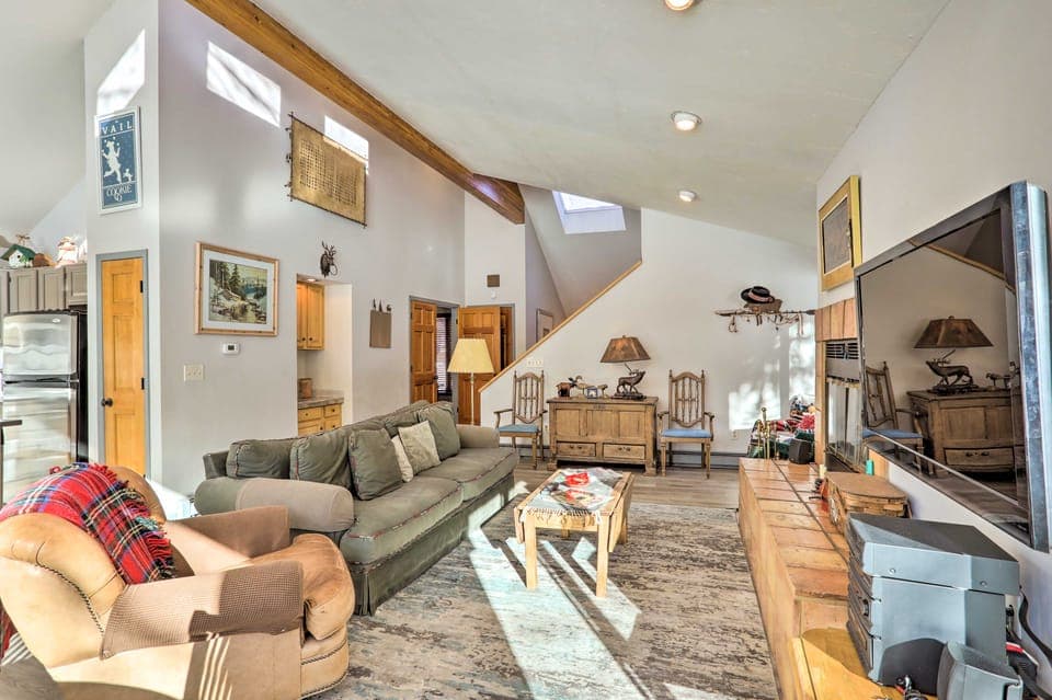 Charming Mtn Home on Golf Course ~ 4 Mi to Slopes! House in Eagle County