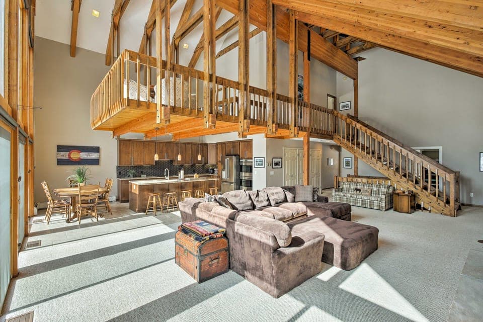 Luxurious Grand Lake Vacation Rental w/ Hot Tub! House in Grand Lake