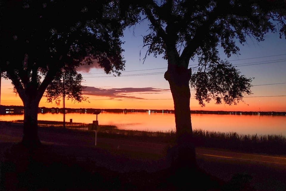 Lake Views & Private Porch: Auburndale Family Home House in Auburndale