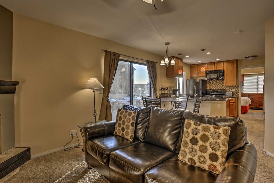 Greenwood Village Condo w/ Pool Access! Apartment in Greenwood Village