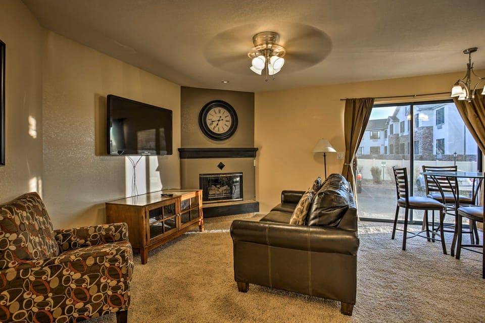 Greenwood Village Condo w/ Pool Access! Apartment in Greenwood Village
