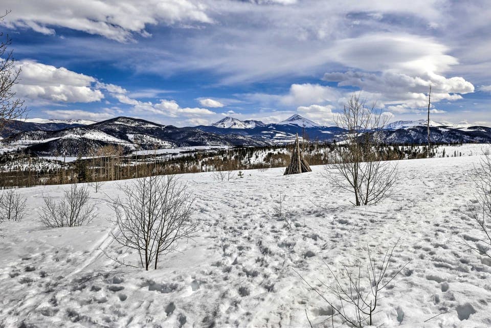 11 Mi to Keystone: Silverthorne Condo w/ Deck Apartment in Wildernest