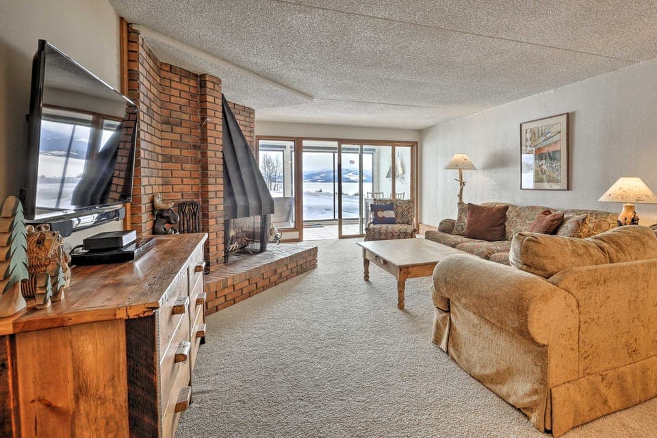 Mtn Views, Ground Floor: Rec Path and Lake Access Apartment in Dillon