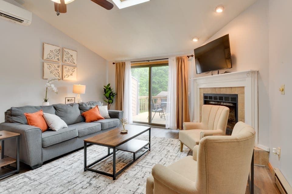 Oakland Vacation Rental < 1 Mi to Deep Creek Lake! Apartment in Deep Creek Lake